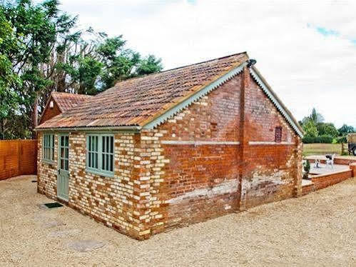 The Old Rectory Chicklade Bed & Breakfast ภายนอก รูปภาพ